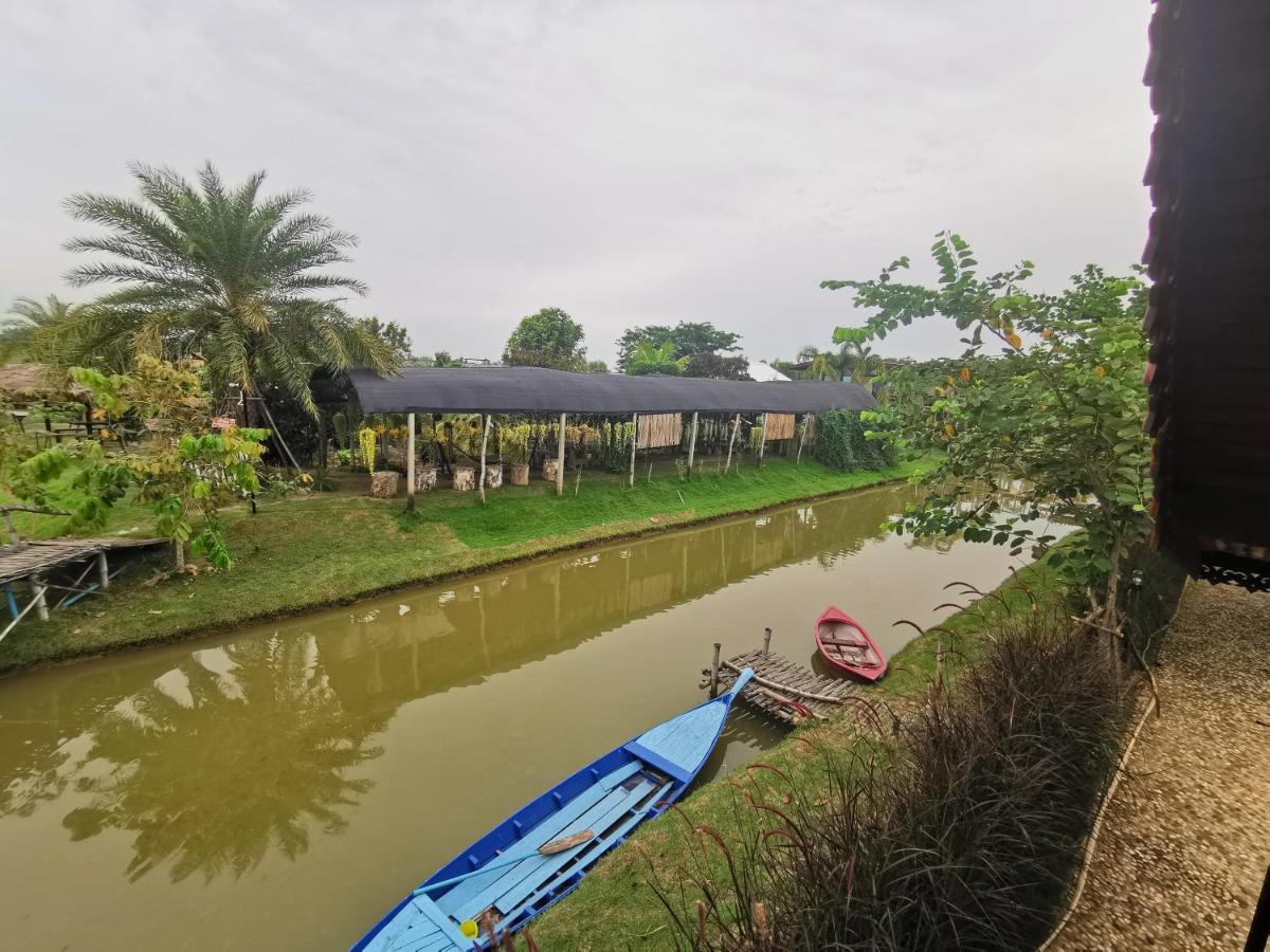 ข้าวทุ่งเบ็ญจาโฮมสเตย์ Ban Hat Phang Bagian luar foto